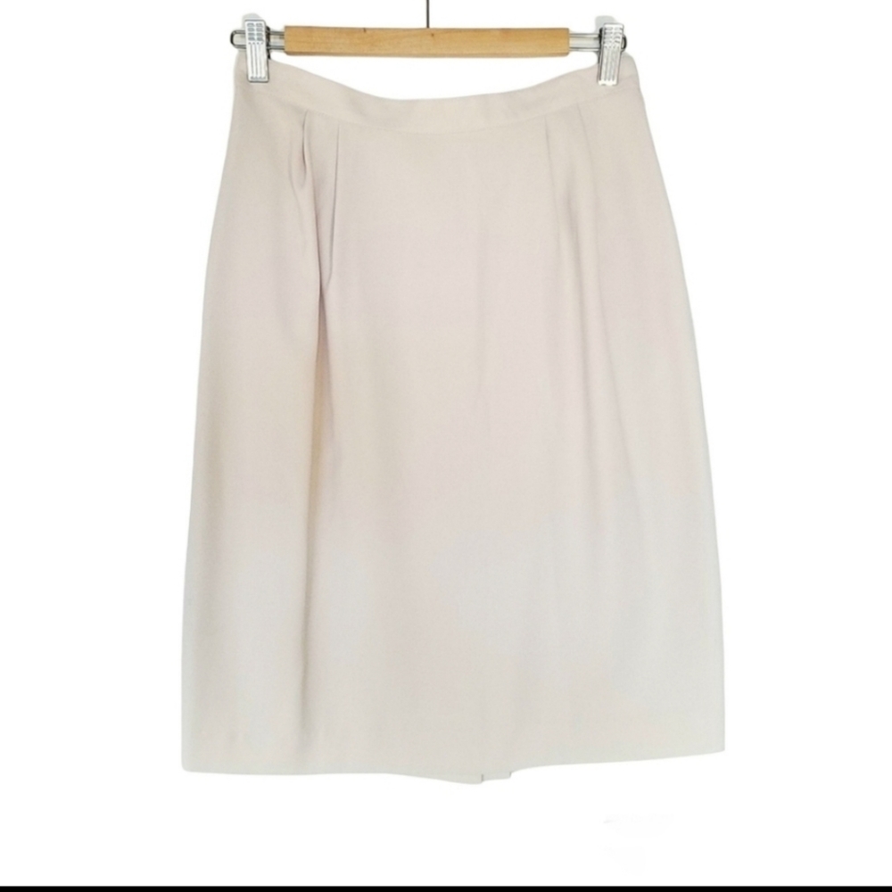 Women's skirt Creme pleaded business skirt size 10 Petite